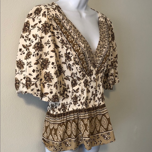 Loft Top - Picture 3 of 6